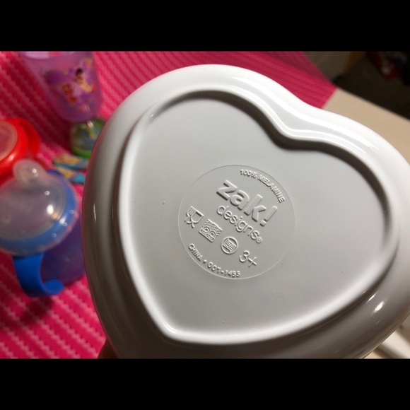 Toddler Bundle - Tinkerbell Dinnerware and Nuby sippy cups. - Picture 3 of 5